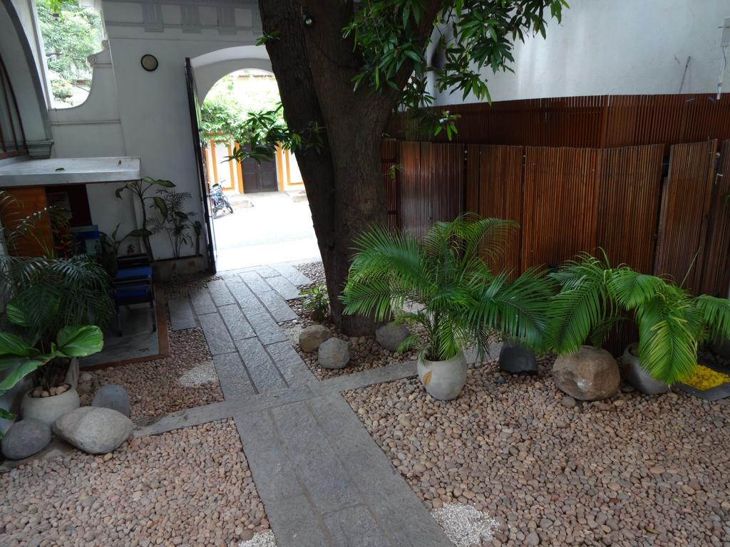 Hotel Le Dupleix Puducherry Exterior foto