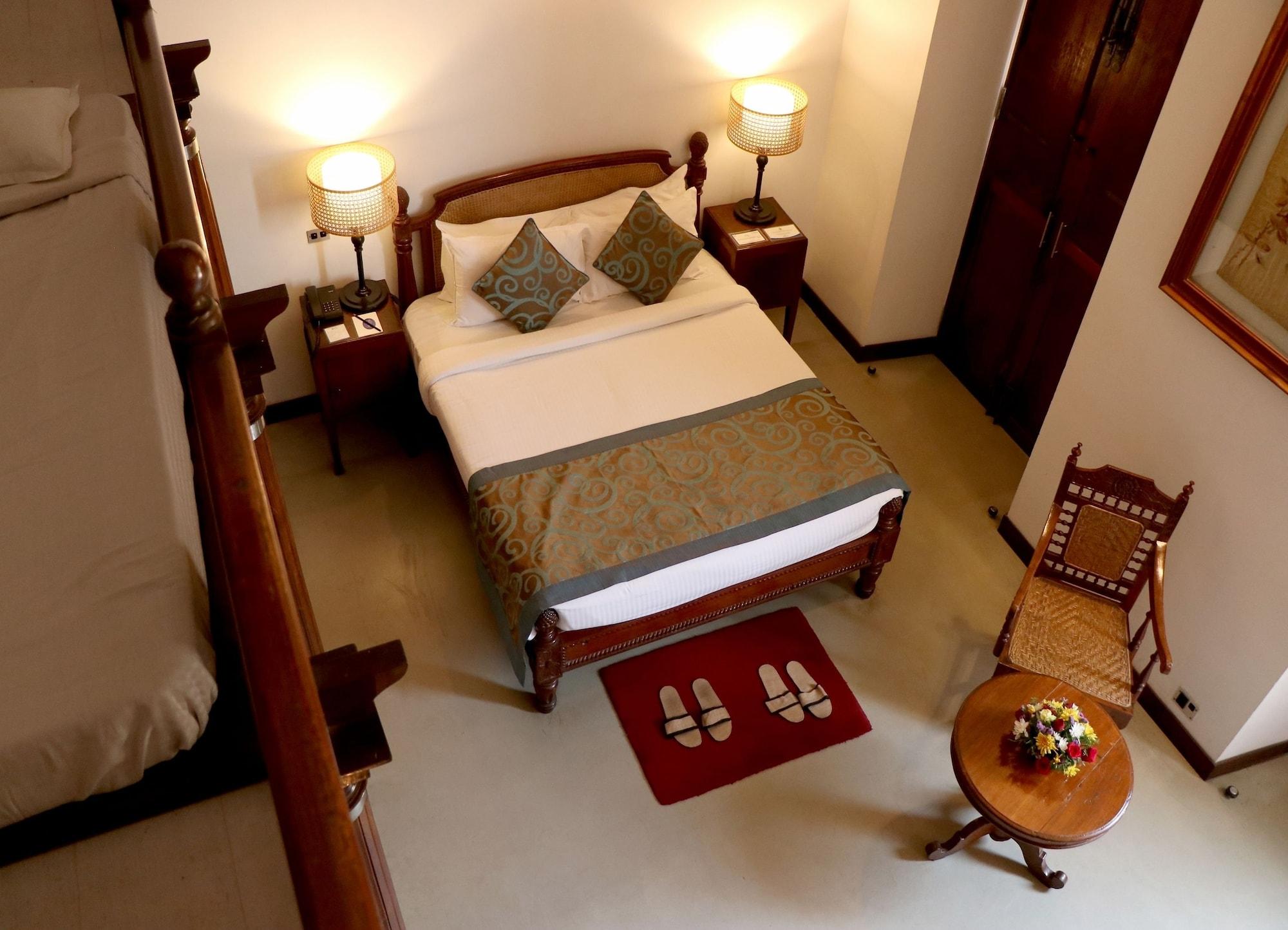 Hotel Le Dupleix Puducherry Exterior foto